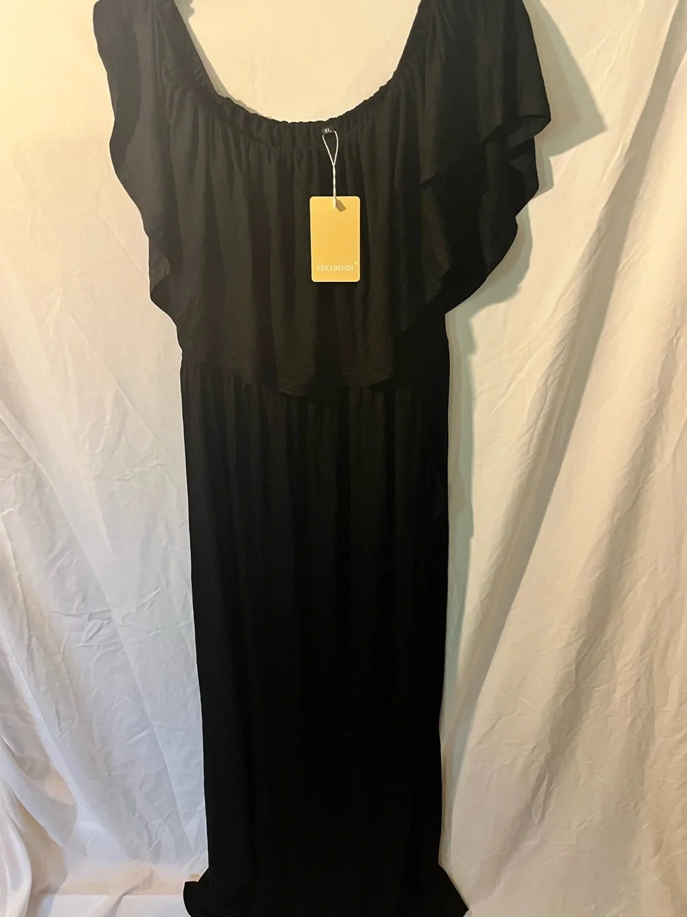 NWT Verabendi Off-Shoulder Black Maxi Dress with Pockets